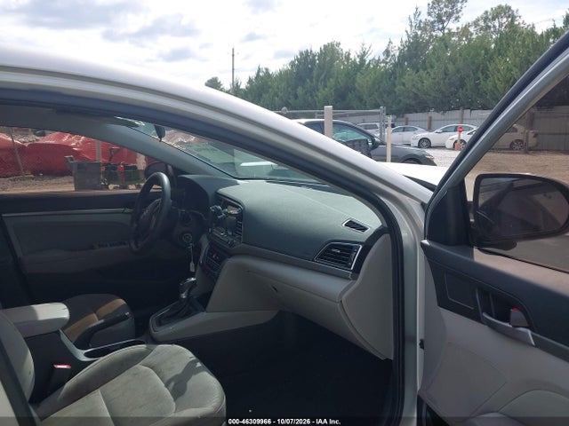 2018 HYUNDAI ELANTRA SEL 5