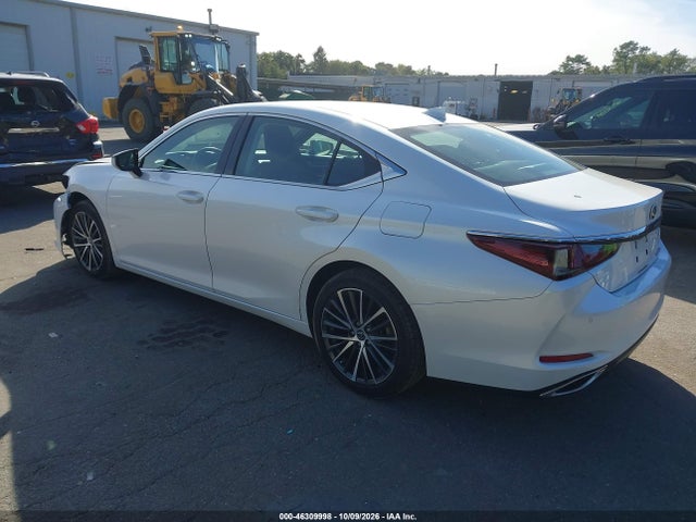 2024 LEXUS ES 350 3