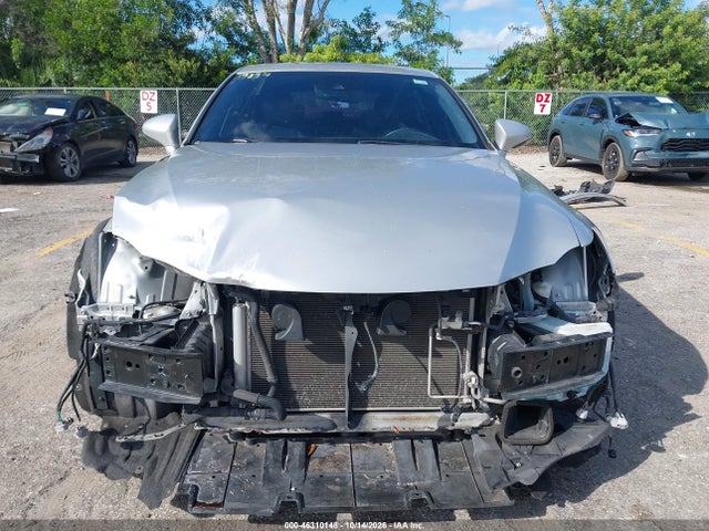 2017 LEXUS IS 200T 13