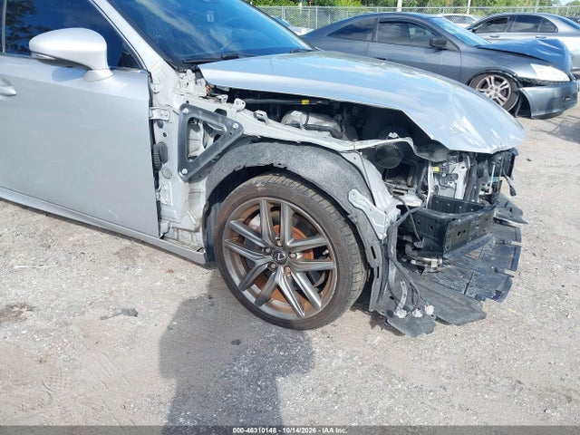2017 LEXUS IS 200T 6