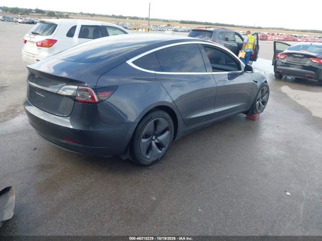 2018 TESLA MODEL 3 LONG RANGE/PERFORMANCE 4