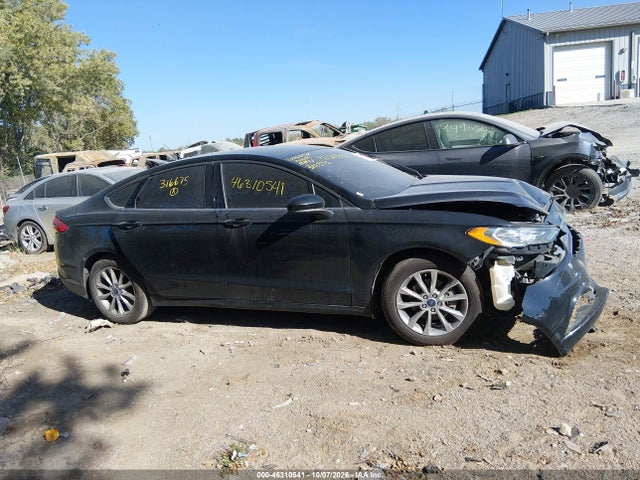 2017 FORD FUSION SE 12
