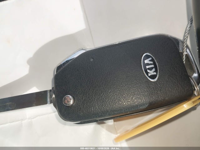 2019 KIA FORTE S 11