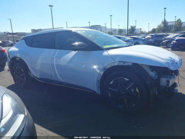 2025 KIA EV6 WIND AWD 14