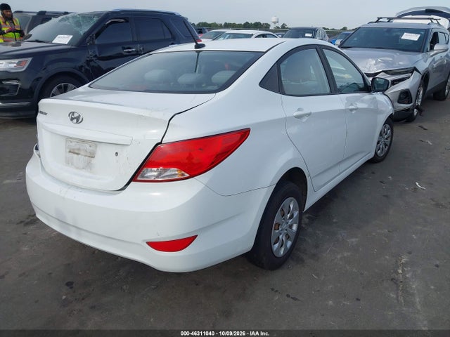 2017 HYUNDAI ACCENT SE 4