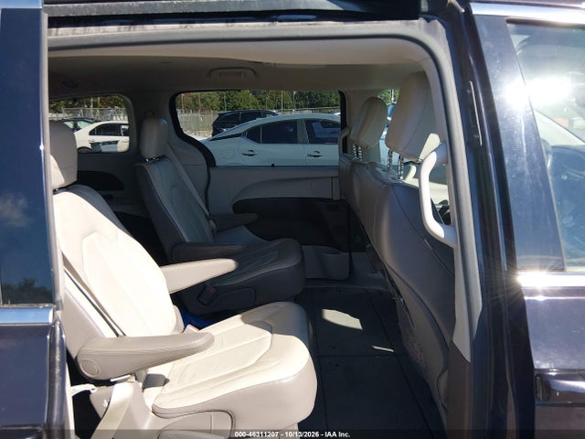 2018 CHRYSLER PACIFICA TOURING L 8