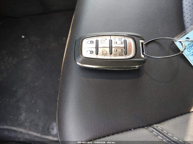 2025 CHRYSLER PACIFICA SELECT 11