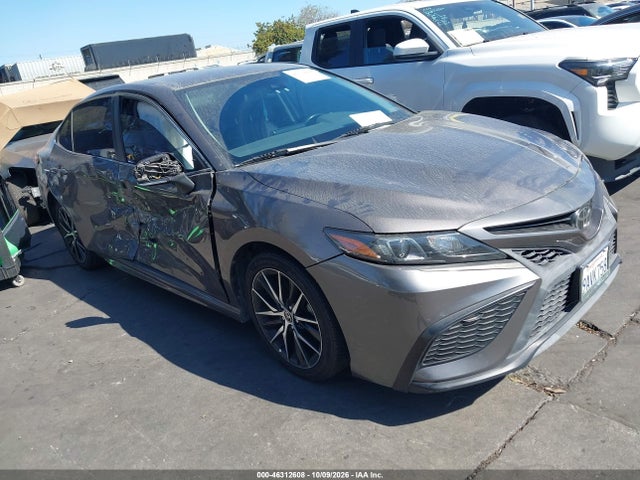 2022 TOYOTA CAMRY SE