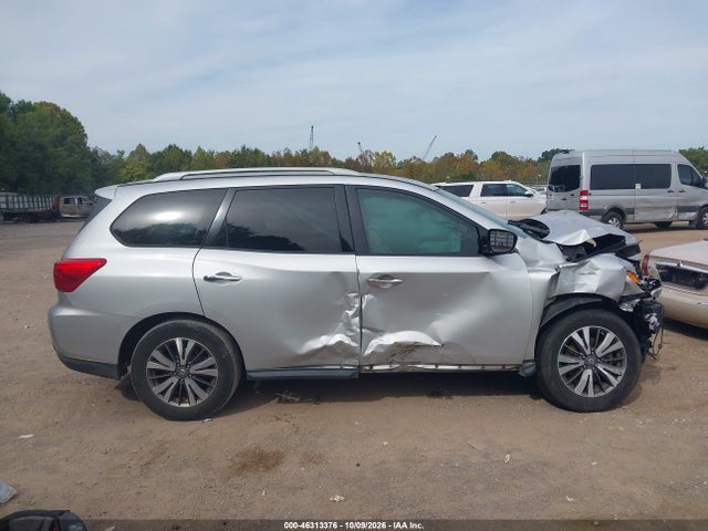 2017 NISSAN PATHFINDER SL 13