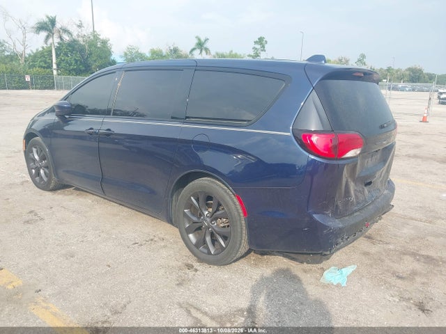 2019 CHRYSLER PACIFICA TOURING PLUS 3