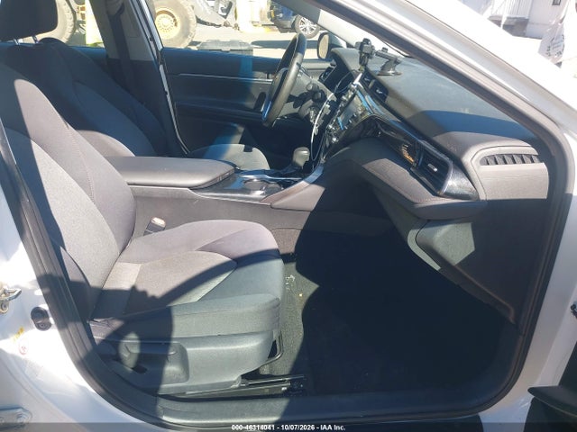 2019 TOYOTA CAMRY LE 5