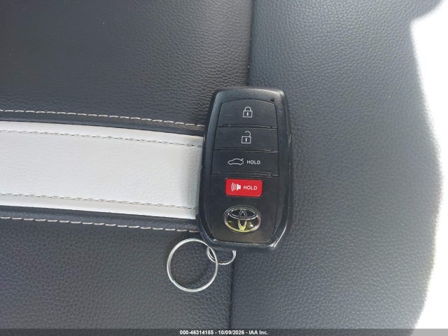 2026 TOYOTA CAMRY SE 11