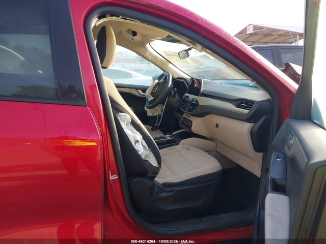 2020 FORD ESCAPE SE 5