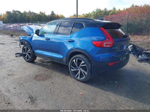 2021 VOLVO XC40 T5 R-DESIGN 3