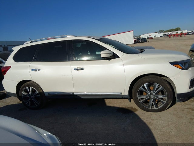 2017 NISSAN PATHFINDER PLATINUM 13
