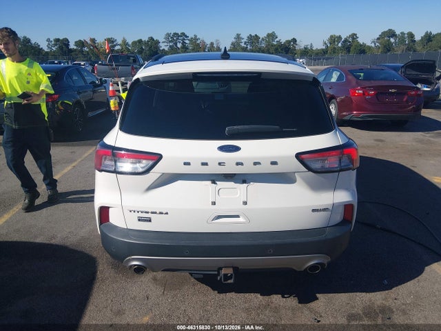 2021 FORD ESCAPE TITANIUM 16