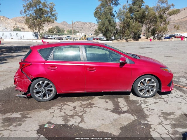 2017 TOYOTA COROLLA IM 13