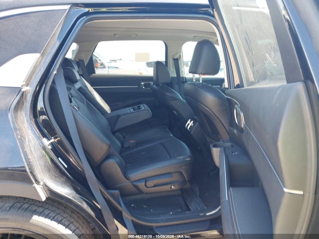 2024 KIA SORENTO S 8