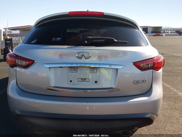 2017 INFINITI QX70 17