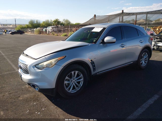 2017 INFINITI QX70 2