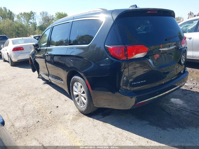 2017 CHRYSLER PACIFICA TOURING-L 3