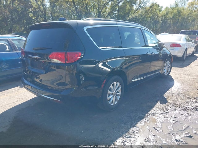 2017 CHRYSLER PACIFICA TOURING-L 4