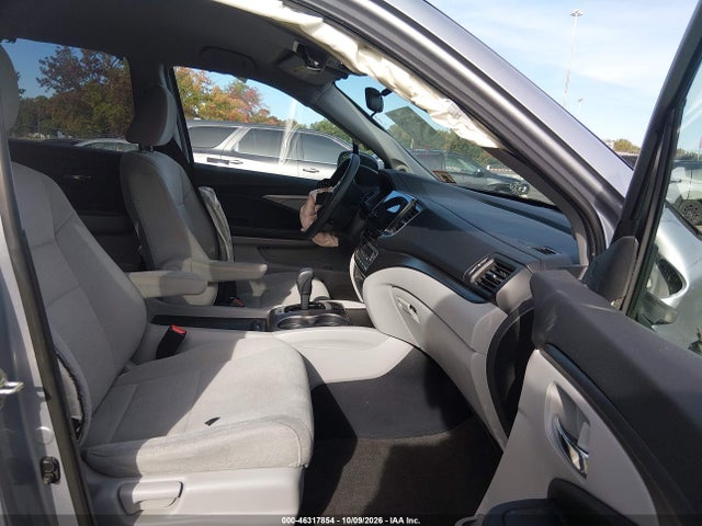 2019 HONDA PILOT EX 5