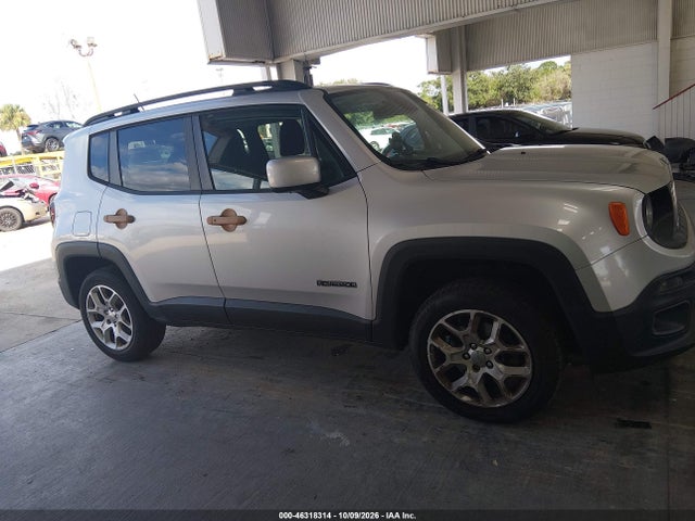 2017 JEEP RENEGADE LATITUDE 4X4 13