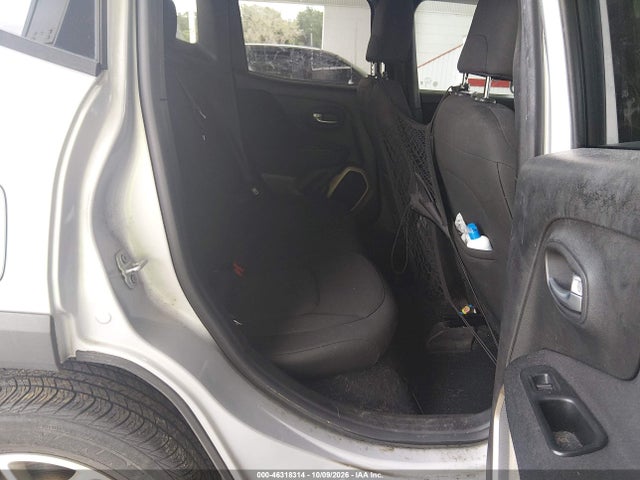 2017 JEEP RENEGADE LATITUDE 4X4 8