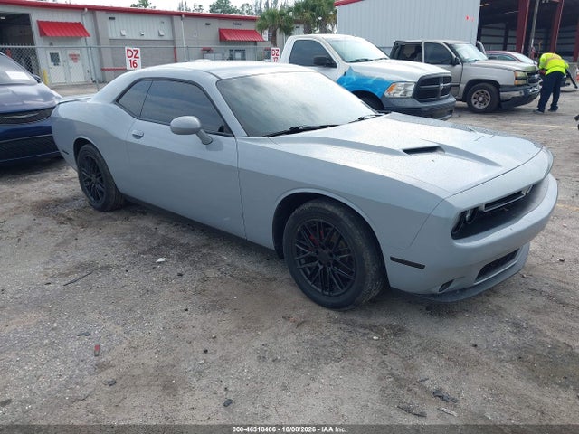 2022 DODGE CHALLENGER SXT
