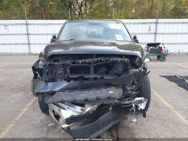2017 RAM 1500 LARAMIE 11