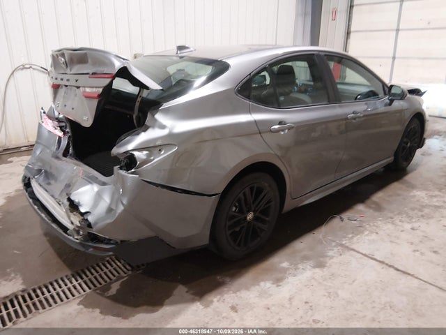 2025 TOYOTA CAMRY SE 4