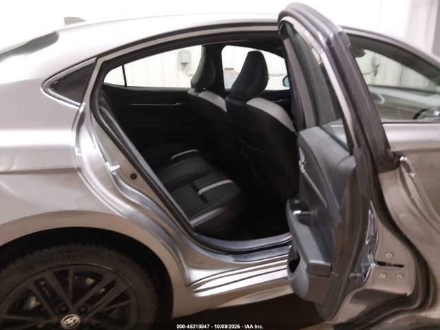 2025 TOYOTA CAMRY SE 8