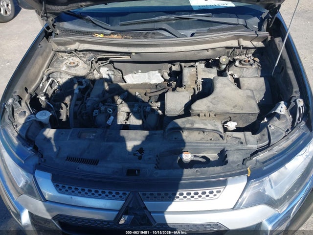 2019 MITSUBISHI OUTLANDER ES 10