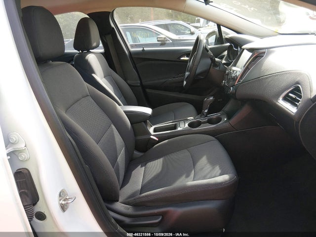 2018 CHEVROLET CRUZE LT AUTO 5
