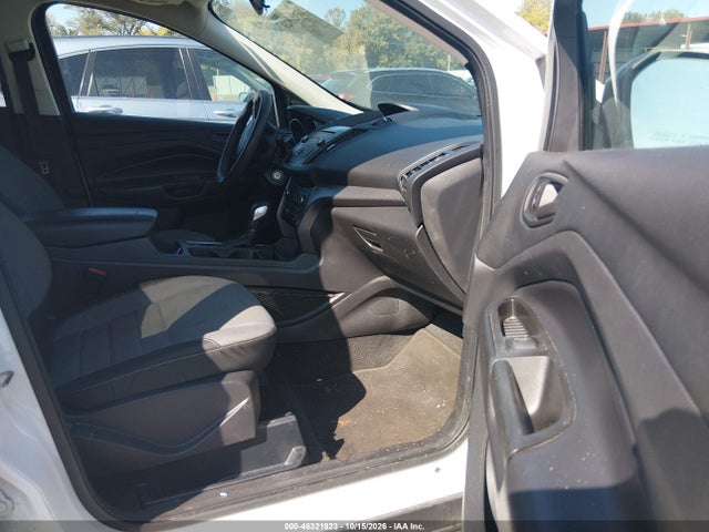 2017 FORD ESCAPE S 5