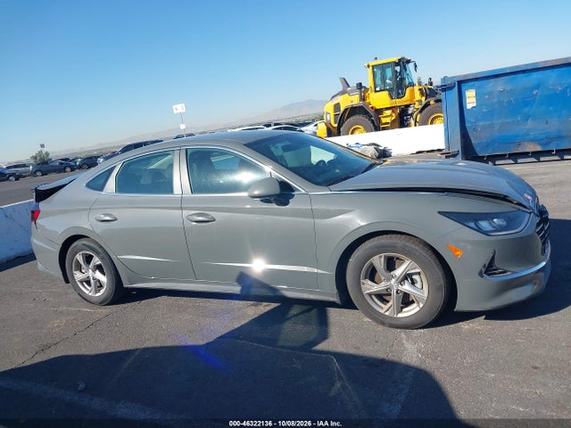 2021 HYUNDAI SONATA SE 13