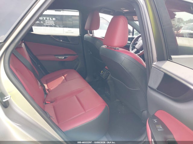 2025 LEXUS NX 250 8