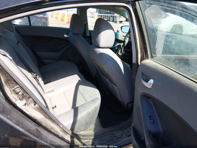 2017 KIA FORTE LX 8