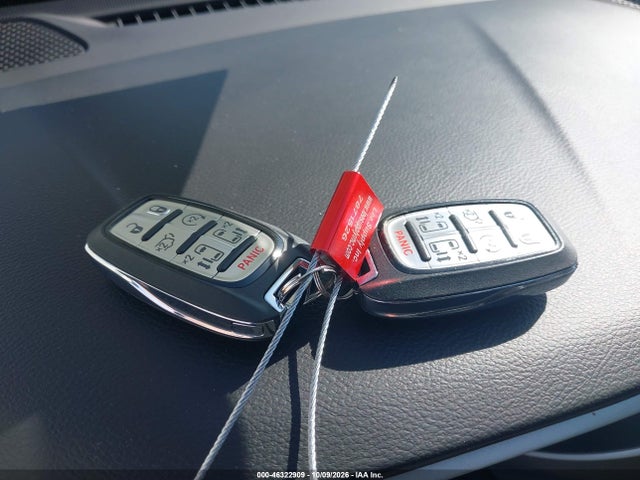 2024 CHRYSLER VOYAGER LX 11