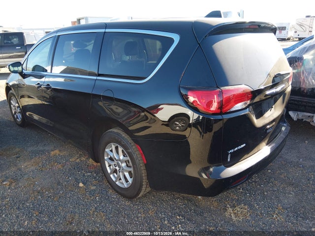 2024 CHRYSLER VOYAGER LX 3