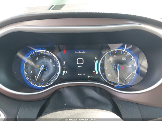 2024 CHRYSLER VOYAGER LX 7