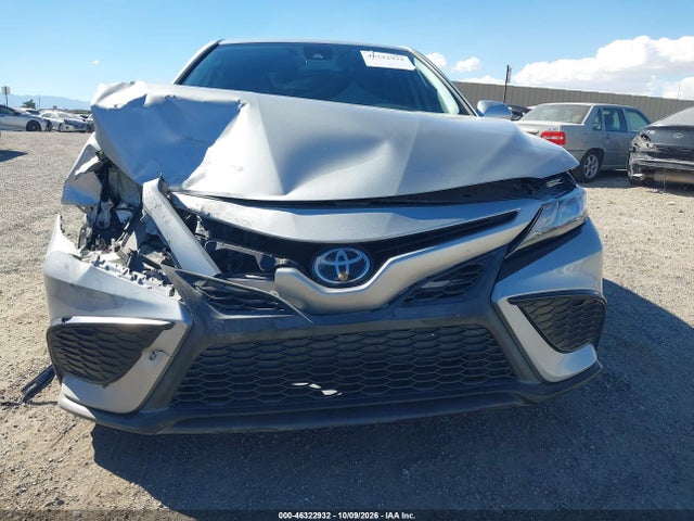 2021 TOYOTA CAMRY SE 6