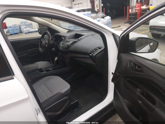 2017 FORD ESCAPE S 5