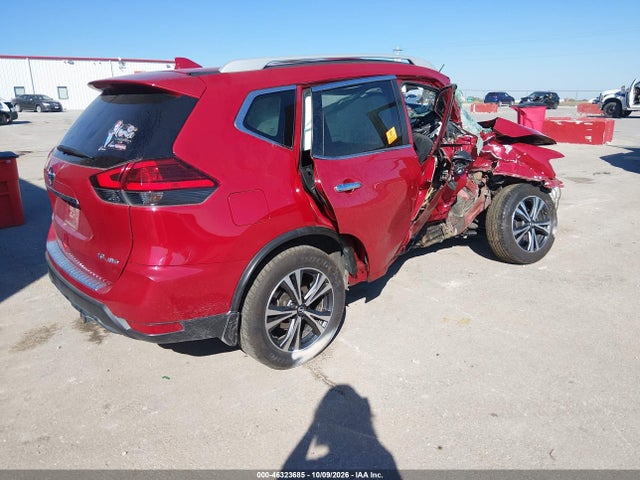 2017 NISSAN ROGUE SL 4