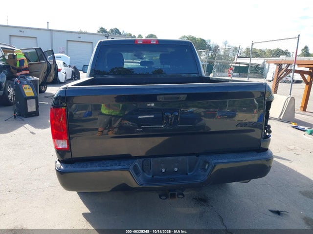 2017 RAM 1500 EXPRESS 4X4 5'7 BOX 17