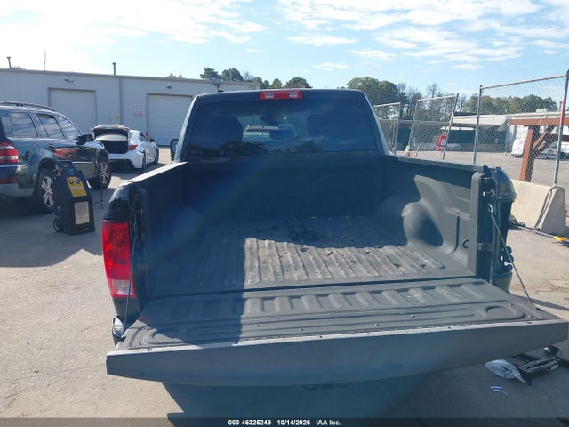 2017 RAM 1500 EXPRESS 4X4 5'7 BOX 19