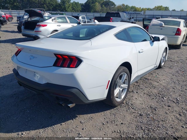 2026 FORD MUSTANG ECOBOOST FASTBACK 4