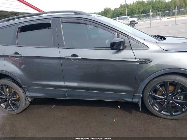 2018 FORD ESCAPE SE 12