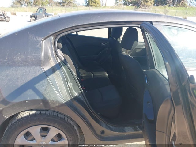 2017 MAZDA MAZDA3 SPORT 8